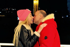 NAŠLA MIR SA STARIJIM MUŠKARCEM! Mimi Oro nikad zaljubljenija, javno pokazala partnera