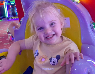 DEVOJČICA(2) PRONAĐENA MRTVA U KOLICIMA Tragovi zlostavljanja otkrili strašnu istinu