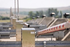 KREĆU OZBILJNE GUŽVE PRED PRAZNIKE, PUTNIČKA VOZILA MILE! Čekaju po sat vremena da pređu granicu, neke deonice ZAVEJANE!