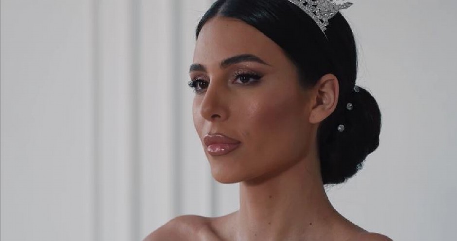 KAČKET NA GLAVI I BEZ TRUNKE ŠMINKE Pogledajte u kakvom je izdanju Anastasija Ražnatović napustila Srbiju (FOTO)