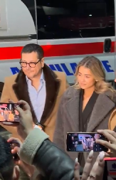 SREDNJA ĆERKA ACA PEJOVIĆA DOŠLA NA PRIJIN KONCERT! Pozirala sa ocem i majkom Biljanom, a ove detalje o njoj niste znali