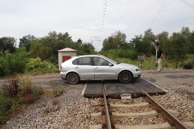 VOZ NALETEO NA AUTOMOBIL Horor kod Smedereva