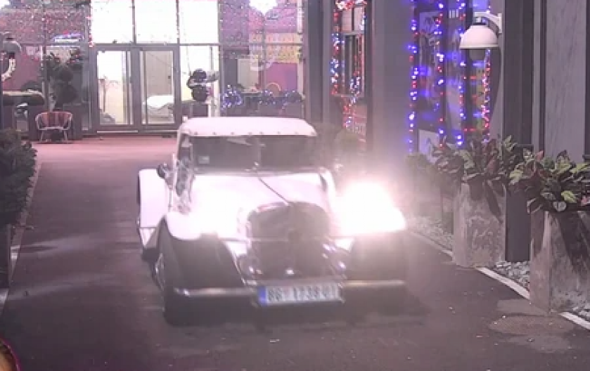 NIJE SMELA OVO DA OTKRIJE! Evo čija majka ulazi u Elitu za par dana, pojedicima će pasti vilice: ''Reću ću joj da nije za nju''