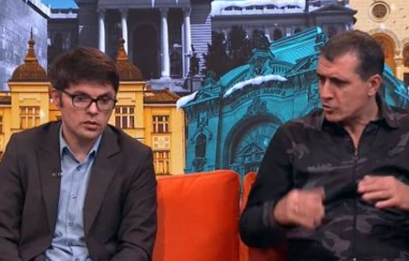 SKANDAL U EMISIJI UŽIVO! Pevač nasrnuo na gosta: "Zemlja je ravna ploča, kažete da lažem?!"