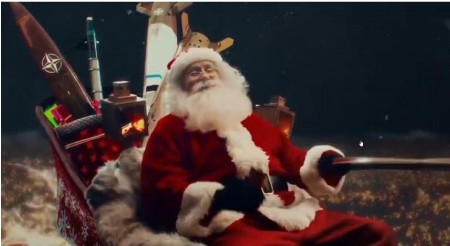 RUSIJA OBJAVILA PROPAGANDNI SPOT: Deda Mraz sa Zapada Rusima nosi na poklon NATO rakete, a onda ga ruski projektil raznosi i pretvara u vatromet (VIDEO)