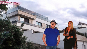 "SUD ĆE ODREDITI DA LI JE TO NJENO" Vila od dva miliona, nekretnine u Parizu, evo šta sve od bogatstva poseduju Haris Džinović