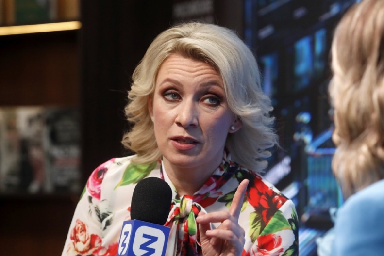 „JESU LI VEĆ POČELI DA PIJU, ŠTA LI?" Zaharova ismevala Poljsku!