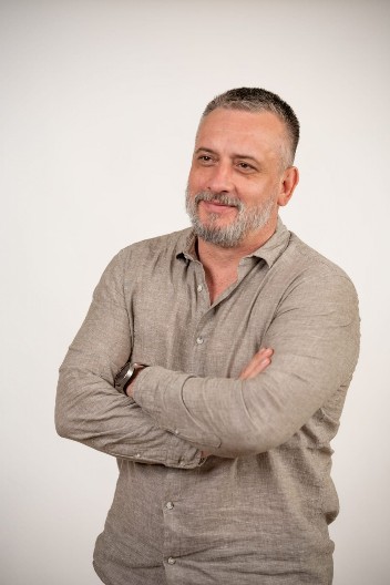 EKSKLUZIVNO Urednik Aloonline.me Vladimir Vuković podneo SDT-u krivičnu prijavu protiv direktora ANB-a