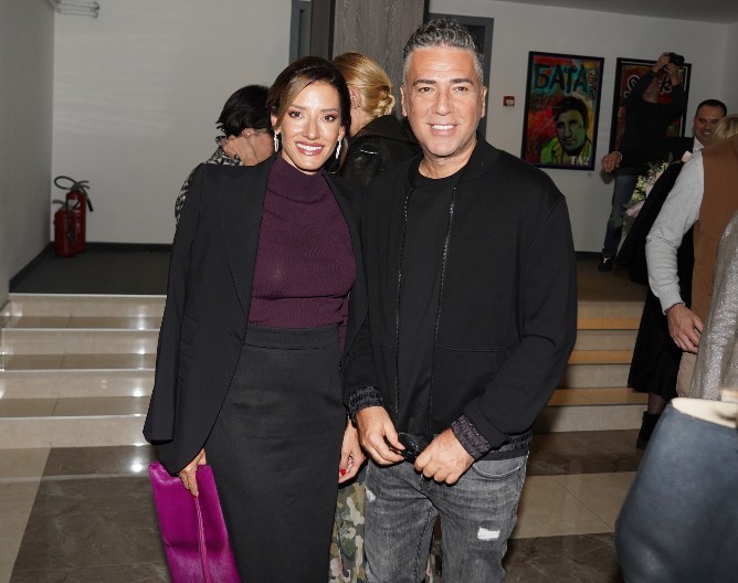 "SVE SU MI UZELI, OSTALA JE SAMO MOJA SLIKA GDE PLAČEM…"  Željko Joksimović o teškim počecima (VIDEO)