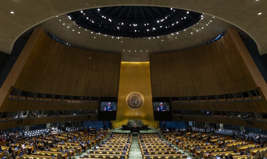 GENERALNA SKUPŠTINA UN USVOJILA RUSKU REZOLUCIJU Za je glasalo 119, protiv 53 i uzdržano je bilo 10 zemalja