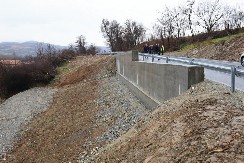 ZAUSTAVLJENO KLIZIŠTE U GROŠNICI! Za obnovu puta uloženo 36 miliona dinara! (FOTO)