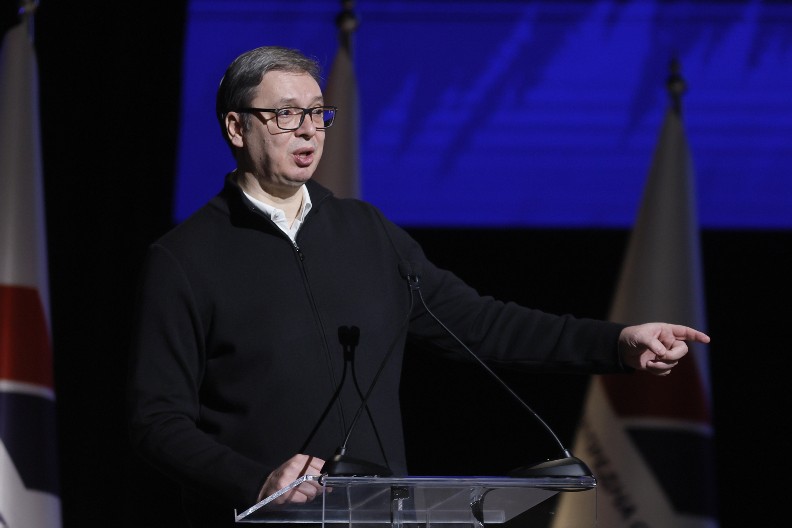 KLJUČNA VUČIĆEVA PORUKA MLADIMA Život je borba, borite se u svakom trenutku i ne odustajte od svojih ideala!