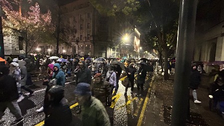 KOLUMNA DRAGUTINA MATANOVIĆA: Protesti u Srbiji i zapadni faktor