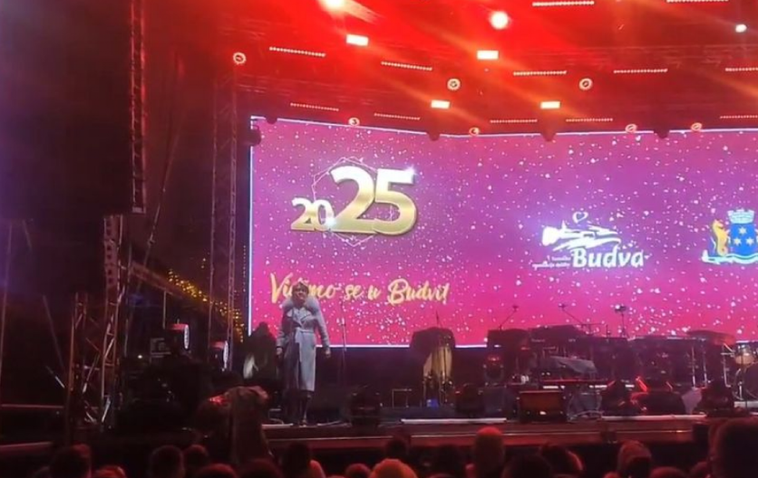 "MUK I ŠOK, HILJADE LJUDI BILO JE PRISUTNO" Svi su u neverici nakon masakra na Cetinju, pogledajte okupljene na trgu!