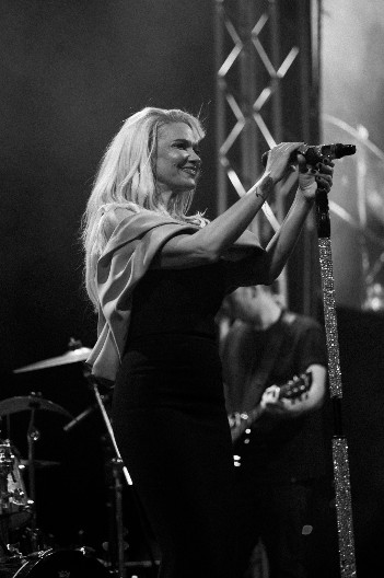 "MOJA ŽENA NE MOŽE DA BUDE PEVAČICA" Nataša Bekvalac o neprežaljenoj ljubavi od pre 20 godina