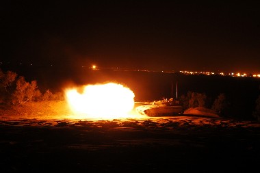 SNIMAK SA PRVE LINIJE FRONTA Rusi uništili neprijateljski tenk u vazdušnom napadu (VIDEO)