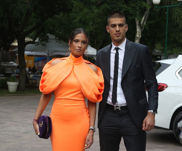 ''NEKAD UBACIM VIŠE NOVČIĆA DA SVI IZVUČEMO'' Evo kako se slavi Badnji dan u domu Mirke Vasiljević i Vujadina Savića