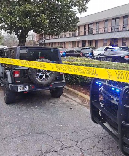 PUCNJAVA ISPRED KONZULATA HONDURASA Ima mrtvih (VIDEO)