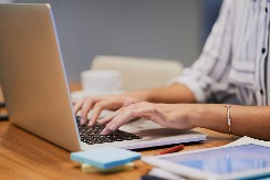 MINISTARSTVO INFORMISANJA I TELEKOMUNIKACIJA OBAVEŠTAVA: Počinje sa radom Jedinstveni informacioni sistem za sufinansiranje medijskih projekata