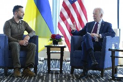 JOŠ POLA MILIJARDE DOLARA I TO JE TO Bajden šalje poslednji poklon Zelenskom pre odlaska u penziju