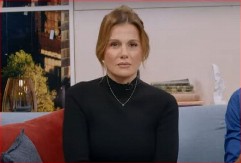 NEZAPAMĆEN BLAM NAŠE VODITELJKE Pukla joj haljina pred milionima gledalaca, sve se emitovalo u programu uživo!