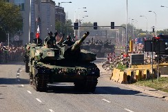 NATO VOJNA OPREMA IDE NA ISTOK "Masovno prebacuju tehniku, beskrajni karavani tenkova se voze za Ukrajinu"