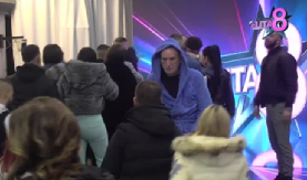 VODITELJ SAOPŠTIO KO JE NAPUSTIO ELITU 8 Takmičari ostali u neverici, odmah skočili, ovo će promeniti tok rijalitija!