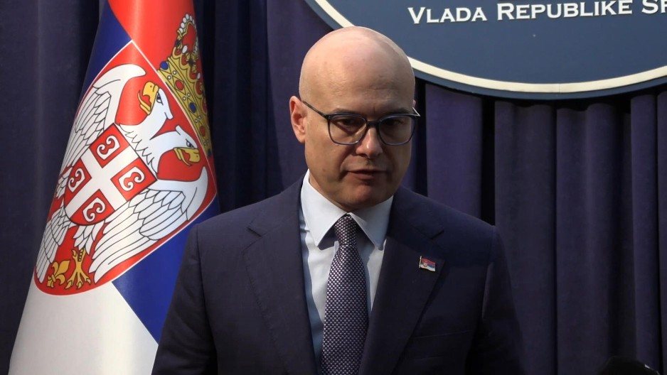 "ILUSTRUJU SOPSTVENU NEMOĆ DA POBEDE VUČIĆA" Premijer Vučević o sramnoj naslovnoj strani Danasa