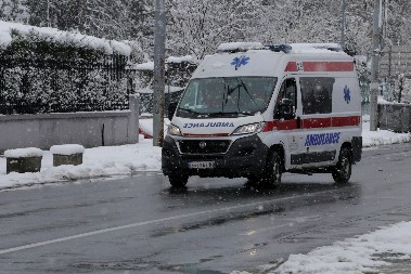 U DVA UDESA PROTEKLE NOĆI POVREĐENE DVE OSOBE Evo ko je najčešće pozivao Hitnu pomoć