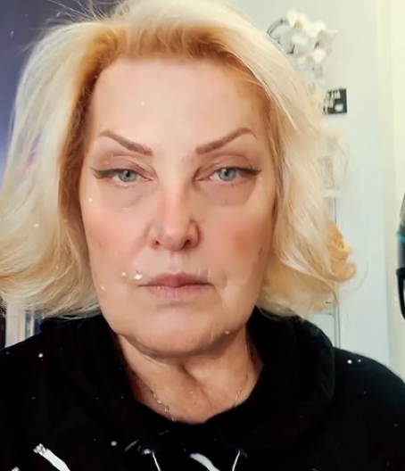 PEVAČ POPIO ŠAKU TABLETA I POZVAO NJU U POMOĆ! Snežana Đurišić hitno odreagovala, ovo su detalji incidenta!