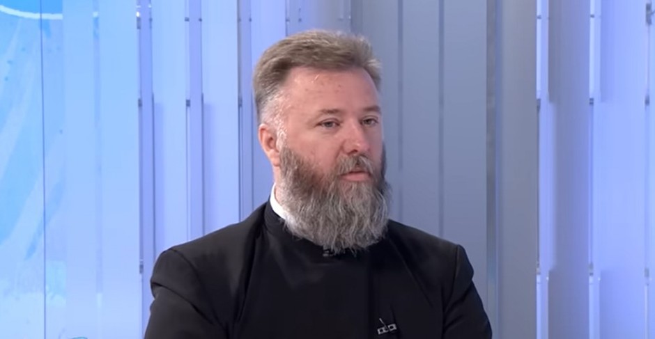 JORGAN ČUVA BRAK! Otac Predrag Popović objasnio parovima tajnu srećnog odnosa, bez svađa i razmirica