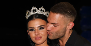 ANĐELO SA PALICOM UPAO U ANITIN STAN?! Lomio i pravio haos, komšije ostale u šoku: "Mislili smo da će nas poubijati"