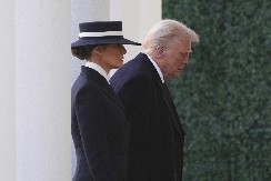 MELANIJA TRAMP IZNENADILA SVET! Pogledajte šta je uradila uoči inauguracije!