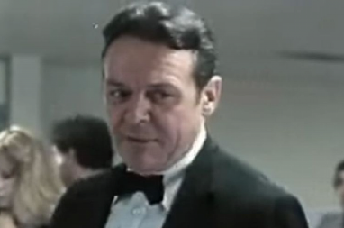 GLUMAC POSTAO OTAC U DEVETOJ DECENIJI ŽIVOTA Razlika u godinama između brata i sestre 40 godina!