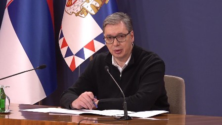 "OVO ŠTO SE DESILO JE BIO GROM IZ VEDRA NEBA" Vučić o Vučevićevoj ostavci