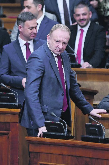 KUKAVICE Još uvek nije pala odluka da li će se ići na birališta, a opozicionari najavili bežanje s megdana