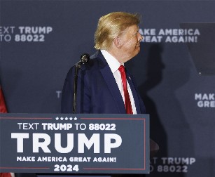 KRENULO GA U ŽIVOTU Nove sjajne vesti za Trampa