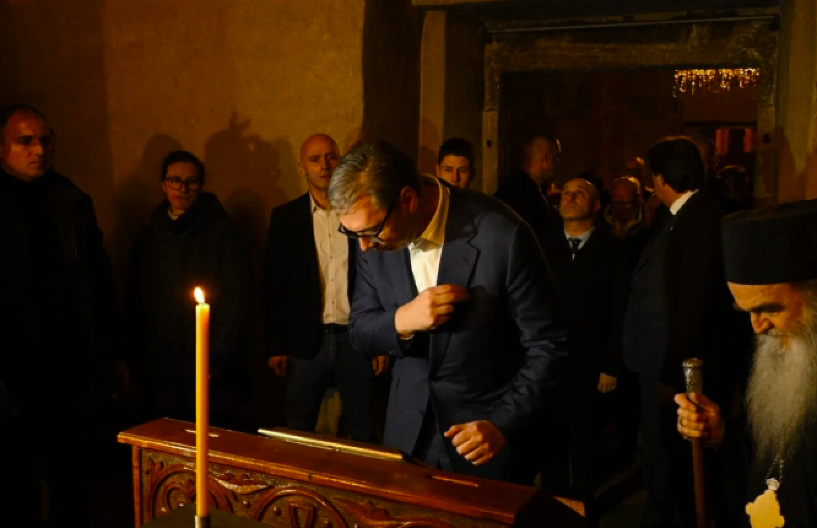 "MANASTIR LJUBOSTINJA JE POSEBAN I IZGLEDA VELIČANSTVENO" Vučić: Uvek se rado vratim ovom mestu koje odiše mirom i spokojem (FOTO)
