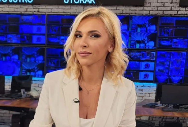 U NEVEROVATNOM IZDANJU VODI JUTARNJI PROGRAM! Gledaoci šokirani izgledom Irine Vukotić: "Stajling je za noćni provod!"