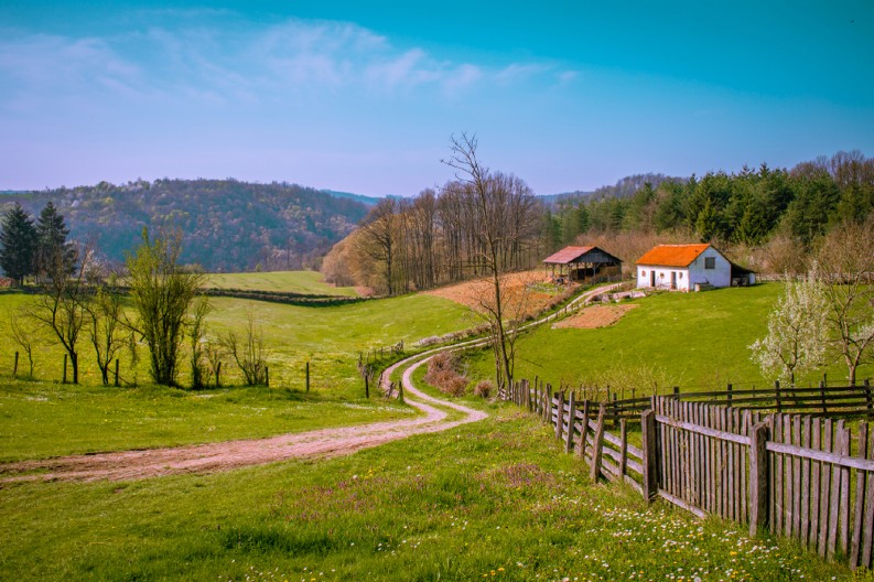 Radin oglas na Fejsbuku privukao kupce: Kuću daje za 10.000 evra, evo gde se nalazi