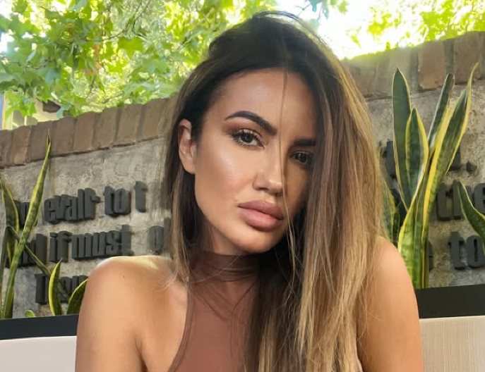 SINDI OTKRILA SVE O ESTETSKIM OPERACIJAMA! Nije mogla više da ćuti, evo šta je sve radila na sebi!