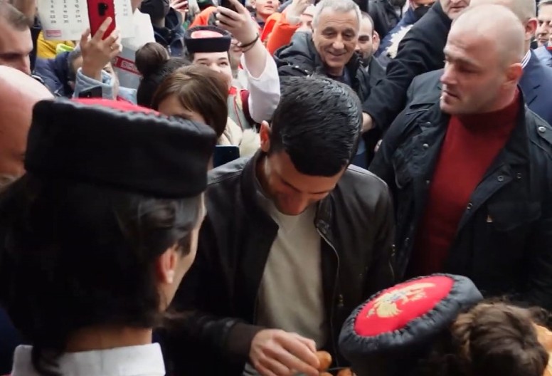 MEDOJEVIĆ UPOZORIO NOVAKA ĐOKOVIĆA: Stvarni vlasnik Svetog Stefana je Milo Đukanović