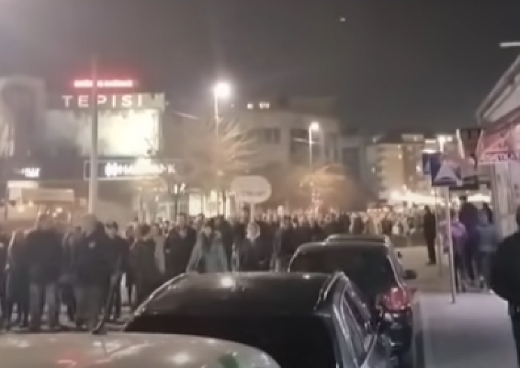 RAT U OPOZICIJI OKO PREUZIMANjA „STUDENTSKIH“ PROTESTA U KRUŠEVCU Padaju pretnje i zastrašivanja