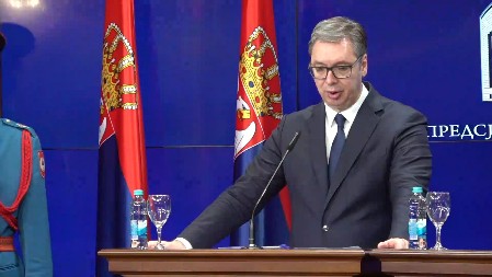 VUČIĆ OBJASNIO ZAŠTO JE USVAJANJE DEKLARACIJE KLJUČNO ZA SRBIJU "Svilanović je priznao šta su znali 2000. godine... Sada je jasno da to isto žele da urade sa Vojvodinom"