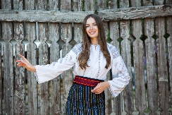 ISPOŠTUJTE OBIČAJ ZA SREĆU I LJUBAV Sutra na Sretenje devojke ujutru treba da budu posebno vode računa