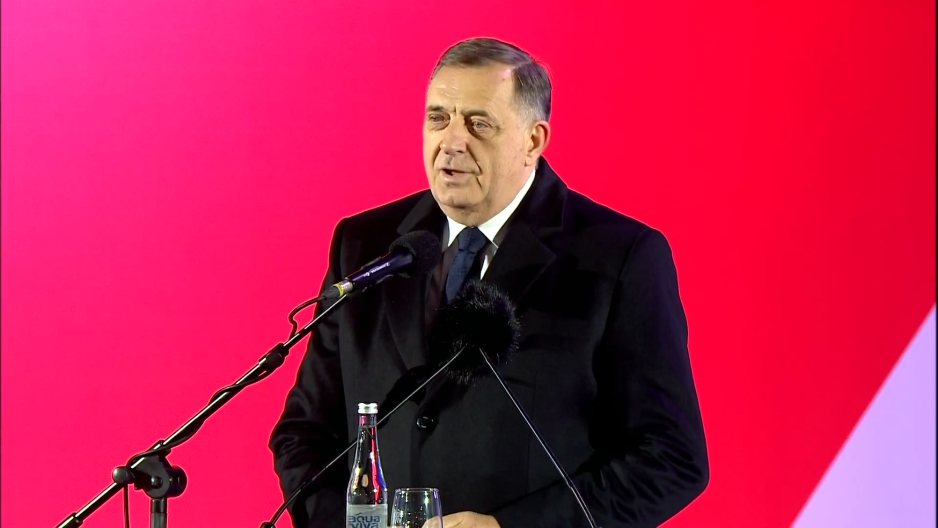 DODIK U SREMSKOJ MITROVICI: Vučić je preporodio Srbiju, na njegovoj strani su svi Srbi!