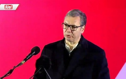 ONI HOĆE SRBIJU KOJA KLEČI I IZVINJAVA SE Nije onima spolja koji su sve organizovali cilj srušiti Vučića, već Srbiju!