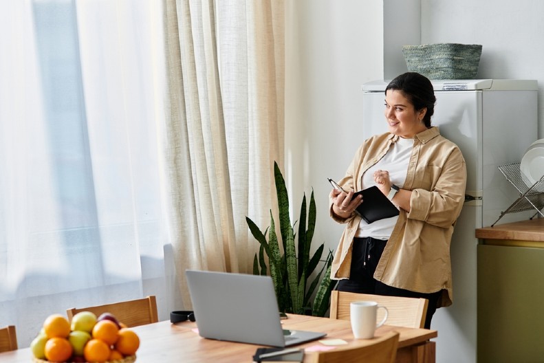 SIMBOLIZUJE PLOD, PROSPERITET, NOVAC, RAST Postavila sam ovo na trpezarijski sto i od tada su nam blagostanje i mir u kući