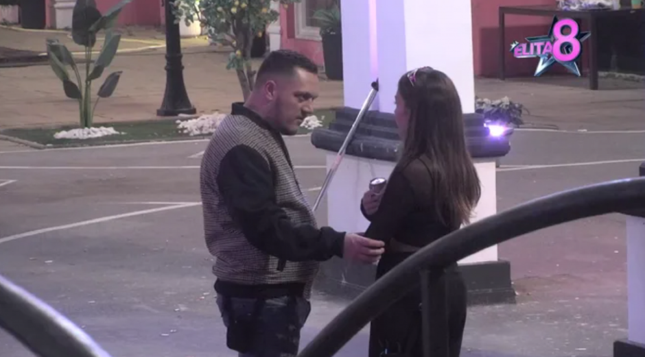 GASTOZ ODMAH ZABORAVIO NA ANĐELU! Navalio na cimerku, priznao joj ono o čemu je dugo ćutao!