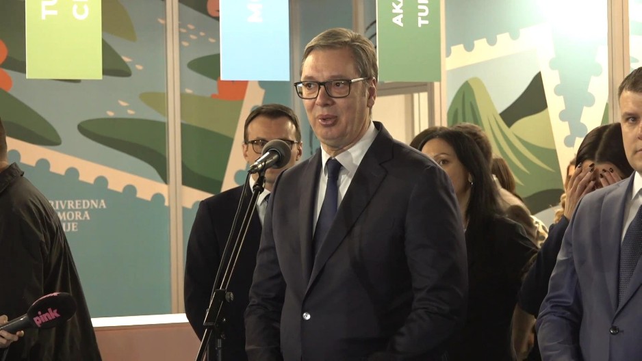 NEĆE BITI ZAUZIMANJA AERODROMA Vučić: Gotovo je sa obojenom revolucijom